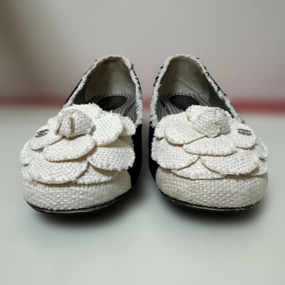 CHANEL カメリアフラットシューズ ネイビー　361/2