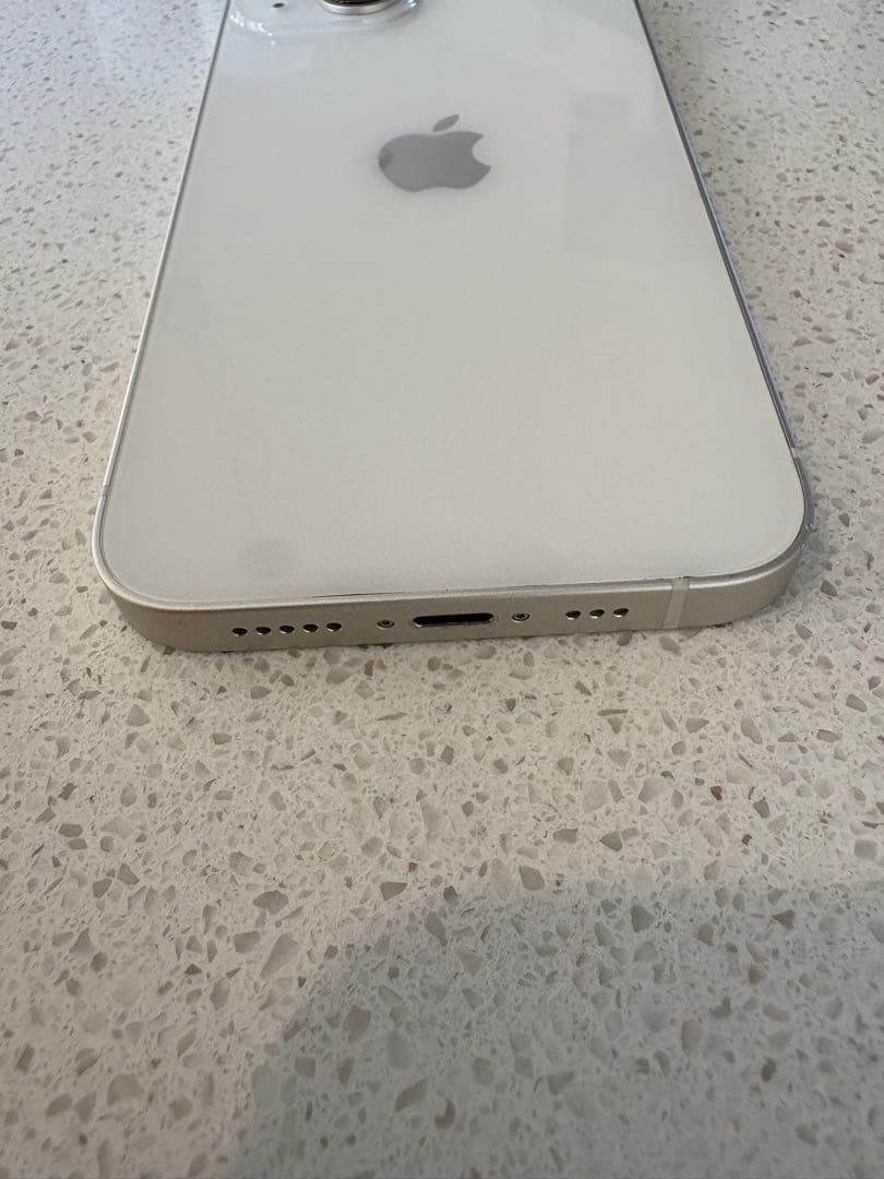 【美品】Apple iPhone 14 スターライト　128GB SIMフリー
