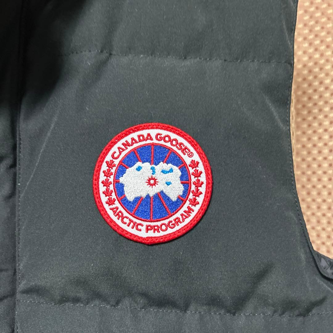   ブラックダウンベスト XS/TP カナダグース