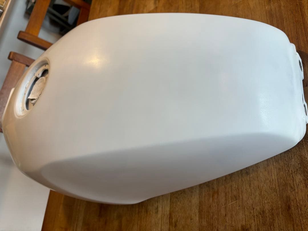 KAWASAKI ゼファー400 純正タンク　レストア品　仕上げ用