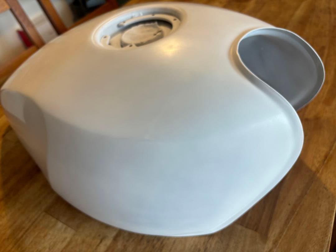 KAWASAKI ゼファー400 純正タンク　レストア品　仕上げ用