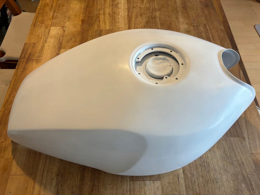 KAWASAKI ゼファー400 純正タンク　レストア品　仕上げ用