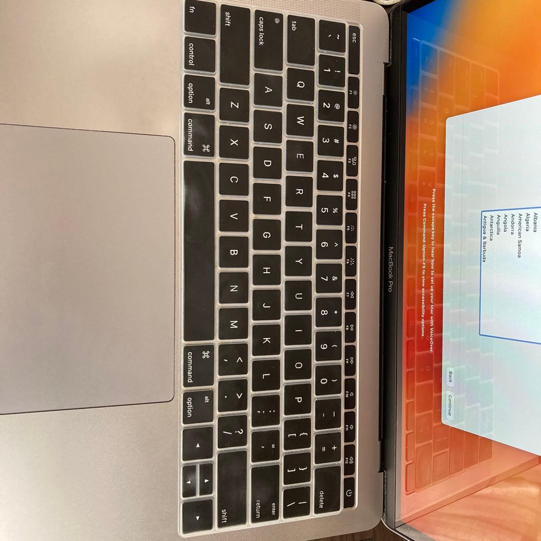 MacBook Pro 2017 スペースグレー 充電器、覗き見フィルタ、箱付き