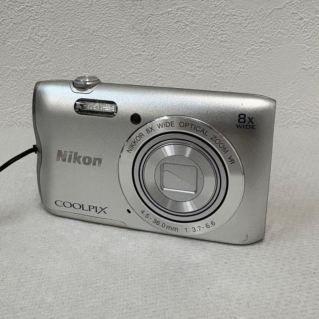 【美品稼動品】Nikon coolpix A300 ニコン　コンデジ　シルバー
