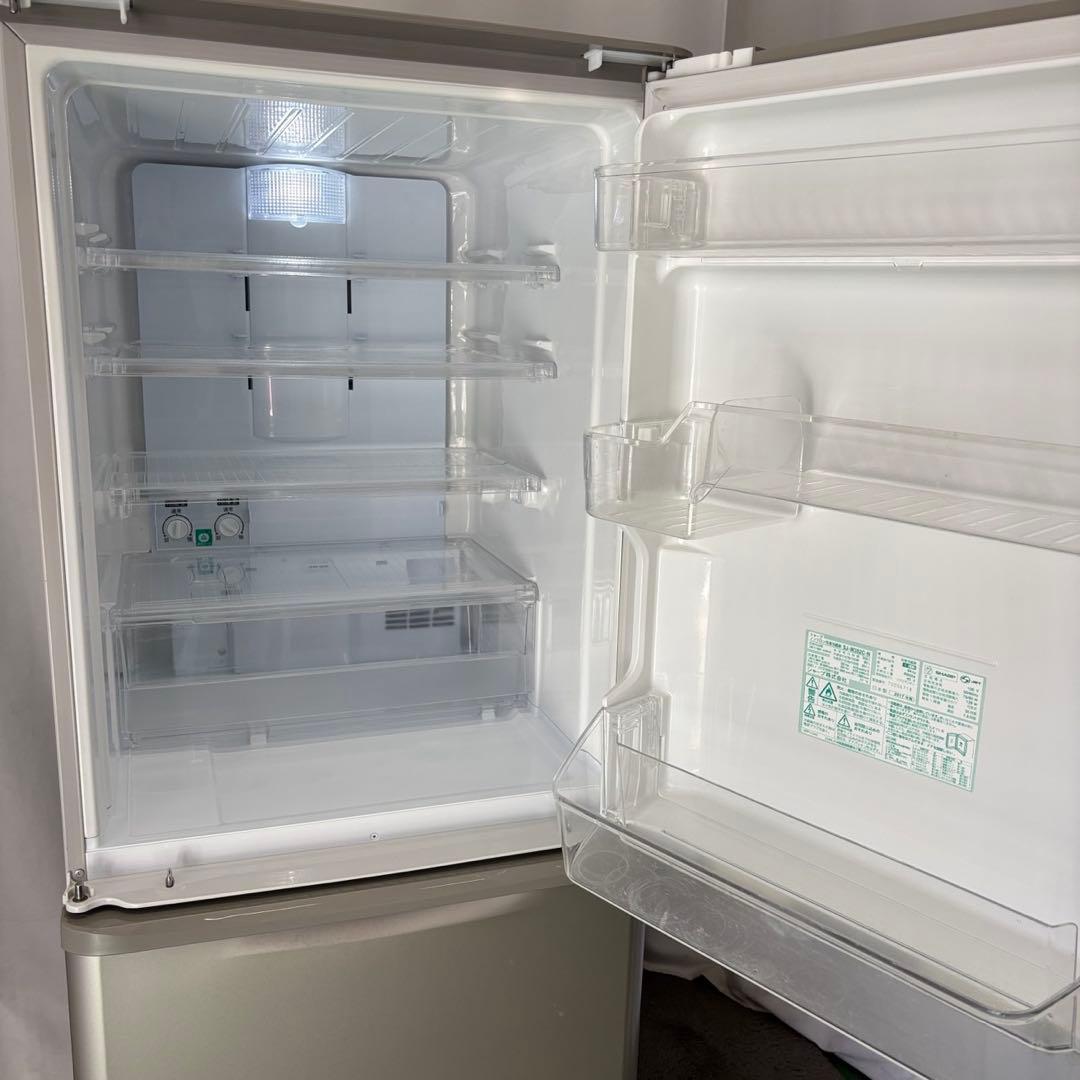 858❤️冷蔵庫　SHARP　300-400ℓ　大型　両開き　中古　安い　設置無料