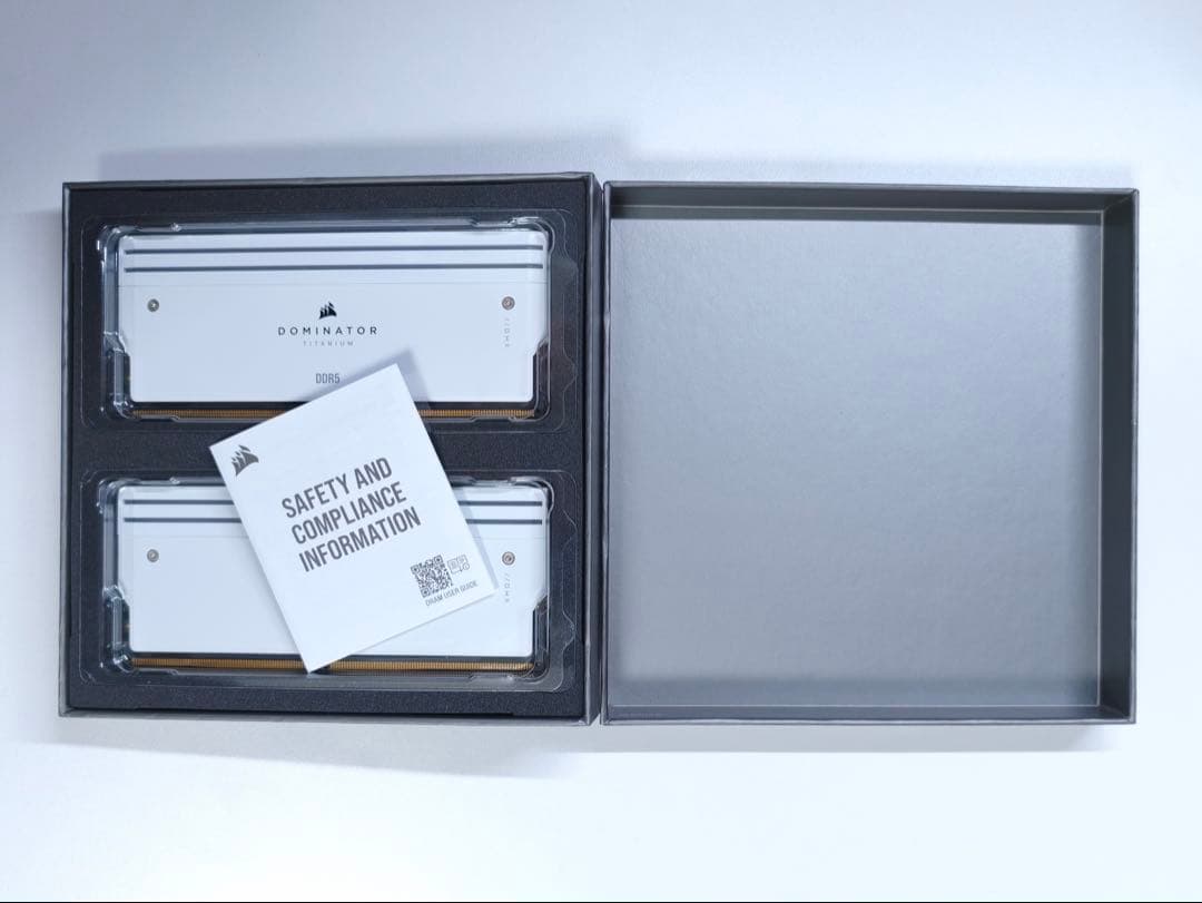 メモリー Corsair DDR5 CMP32GX5M2B6400C32W