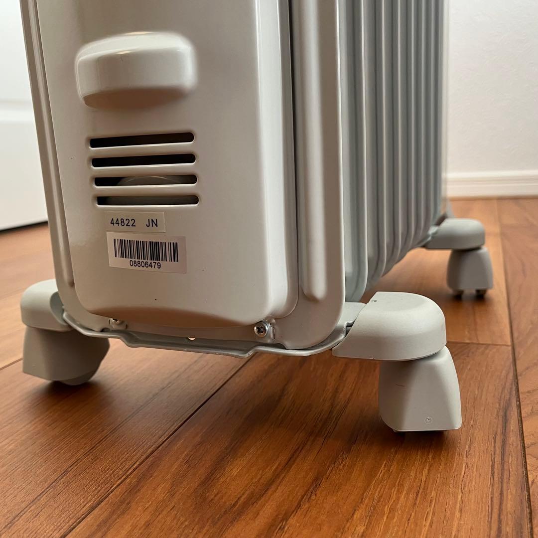 デロンギ デジタルラディアント オイルヒーター KHD410812-LG