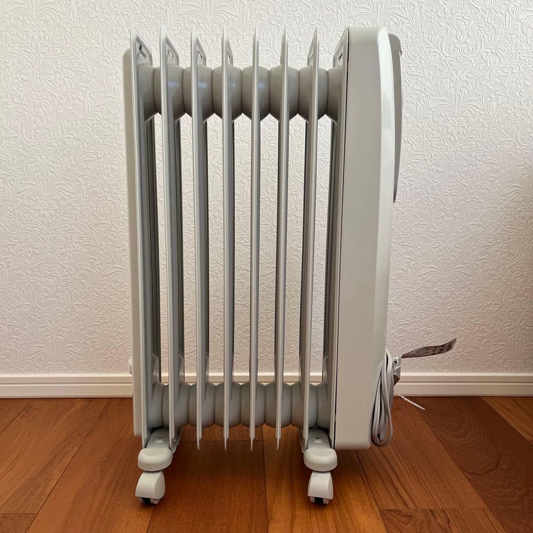 デロンギ デジタルラディアント オイルヒーター KHD410812-LG