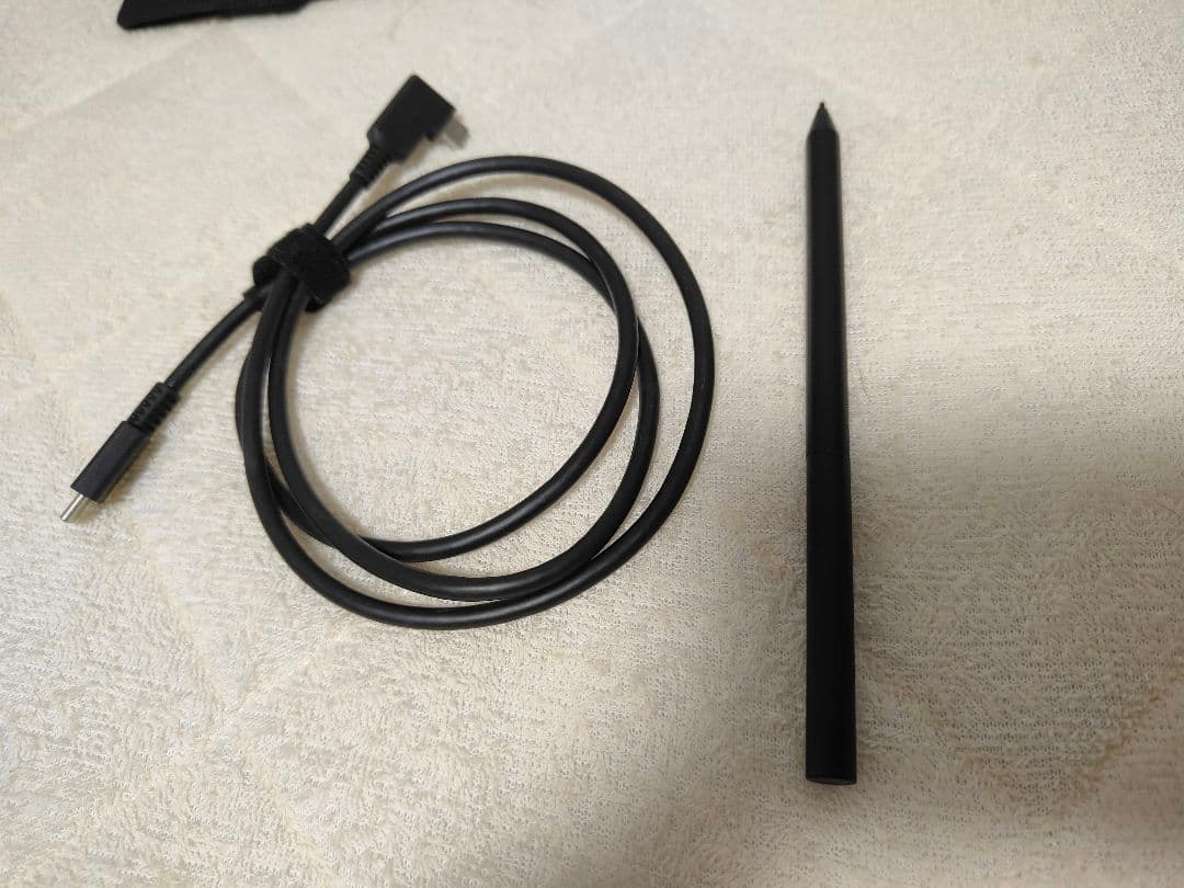 Wacom Movink13 純正スリーブ付