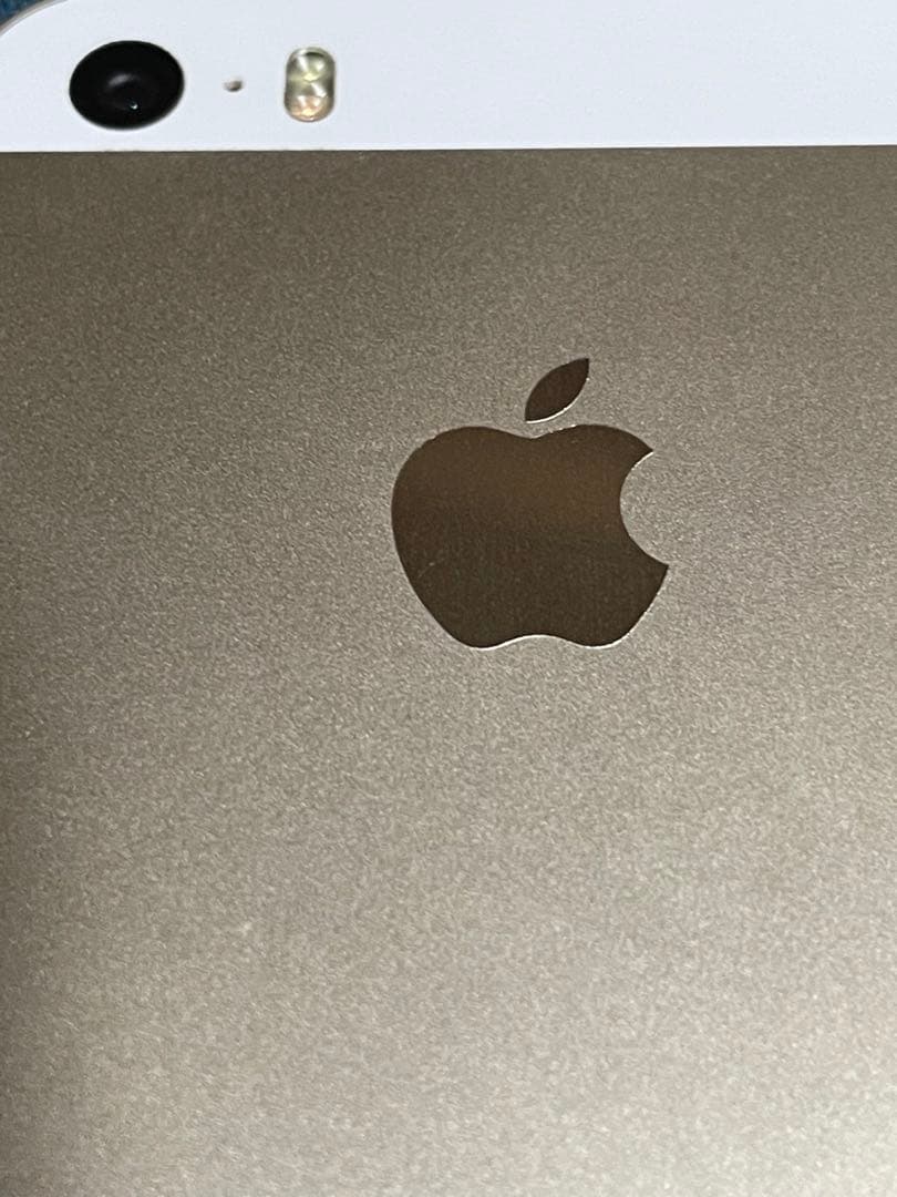iPhone5s ゴールド 64GBバッテリー100%