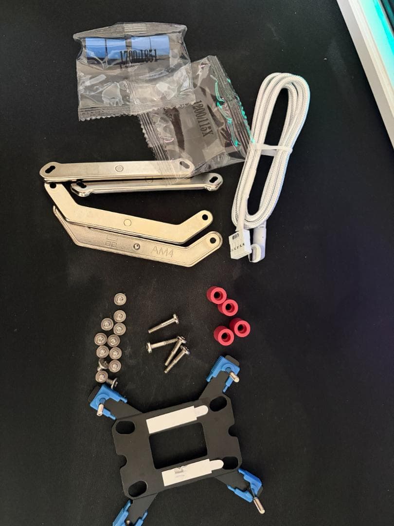 Thermalright wonder vision 360 水冷クーラー