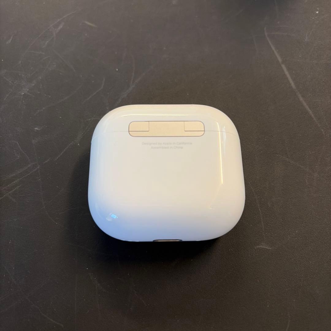 【中古】AirPods 4 MXP93J/A