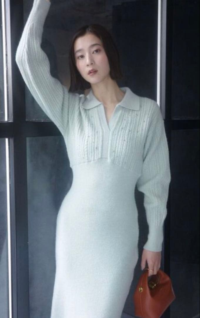 【新品未使用】ラグナムーン ケーブルビジューIラインニットワンピース