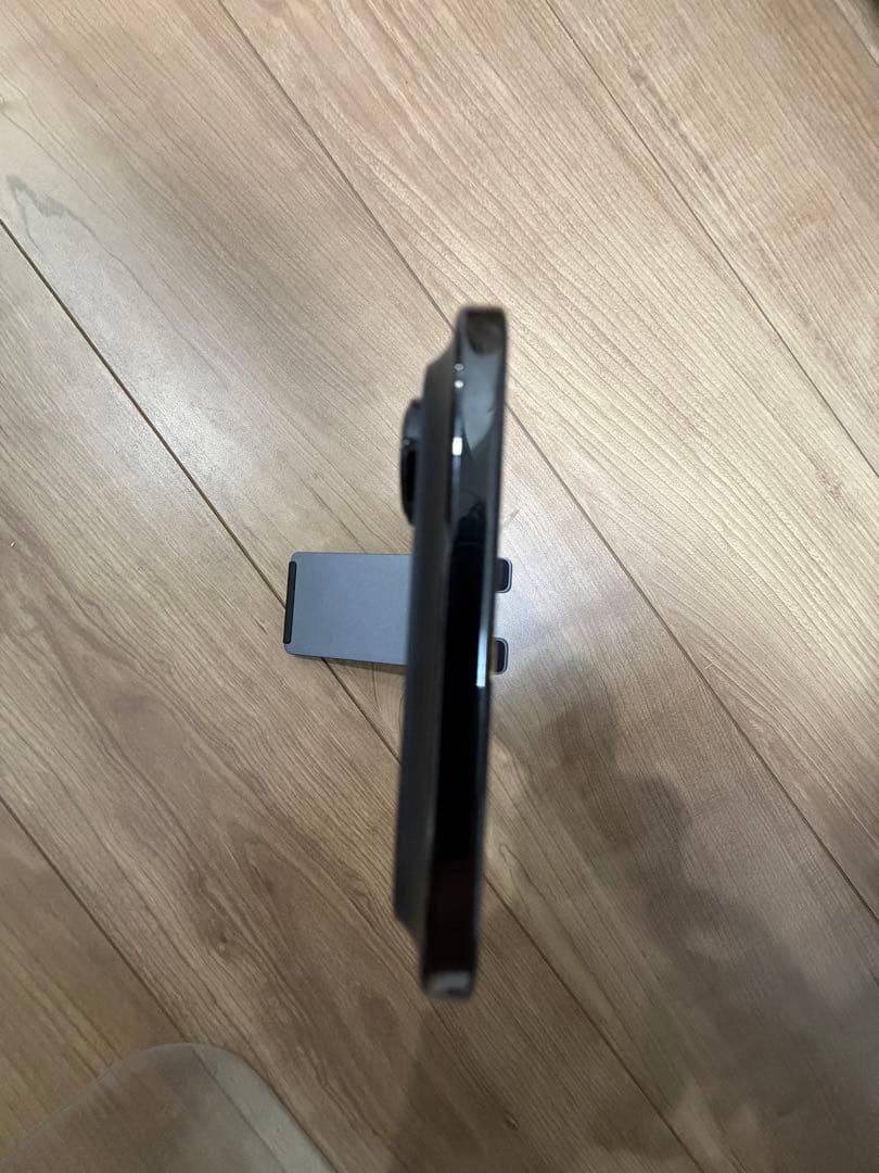 iPhone air スペースブラック　256GB 美品 ケース2個付き