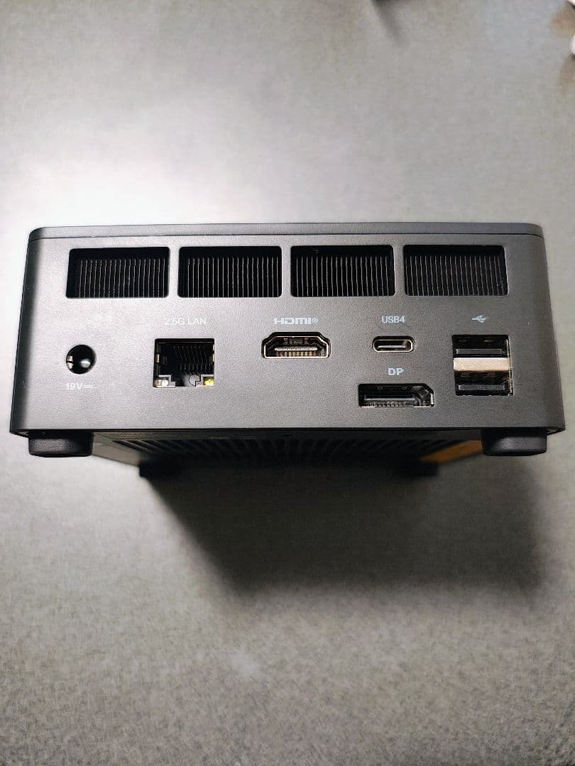 UM690 Slim ミニスフォーラム Ryzen9 毎日500円値引き