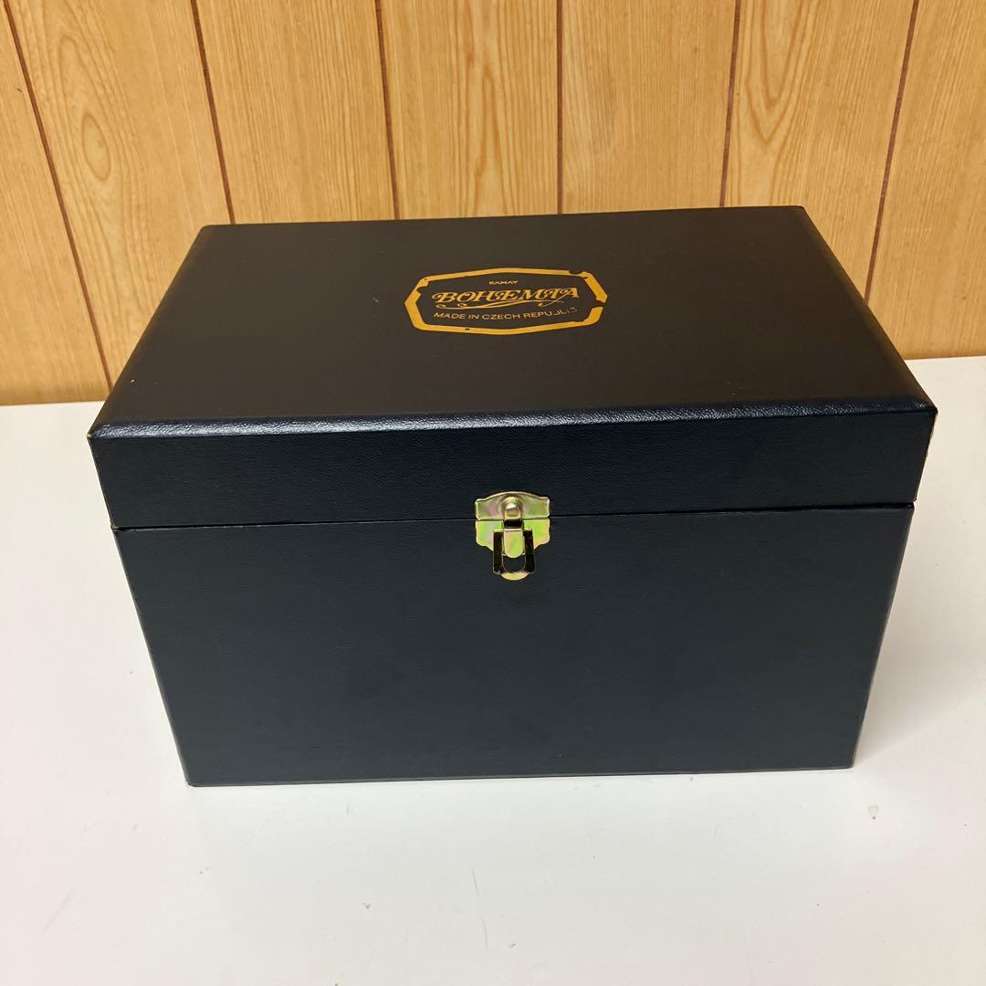 ESV034 【未使用】KAMAYチェコ製ボヘミアグラス、青被せハンドカット花瓶