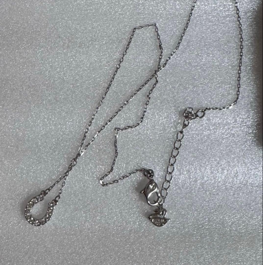 Towards ネックレス ホースシュー型