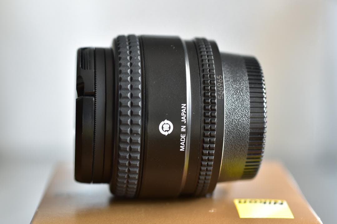 元箱あり　Nikon AF Nikkor 35mm f/2D レンズ