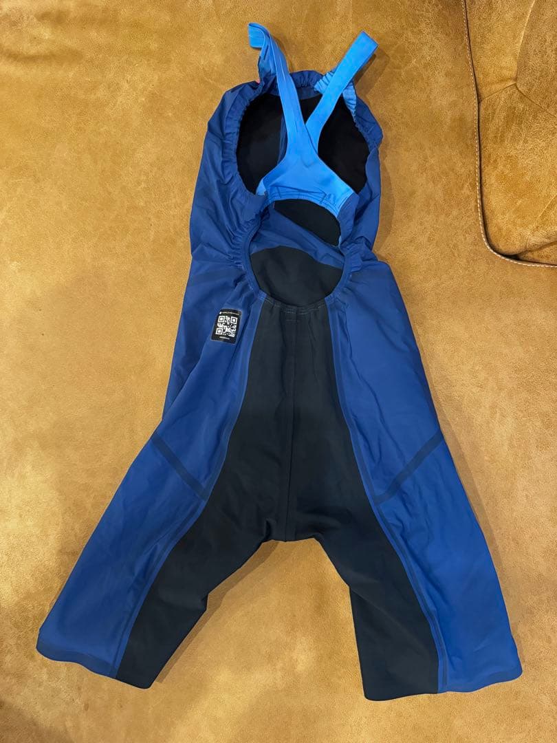 ルネサンス　選手　arena 水着 Mサイズ