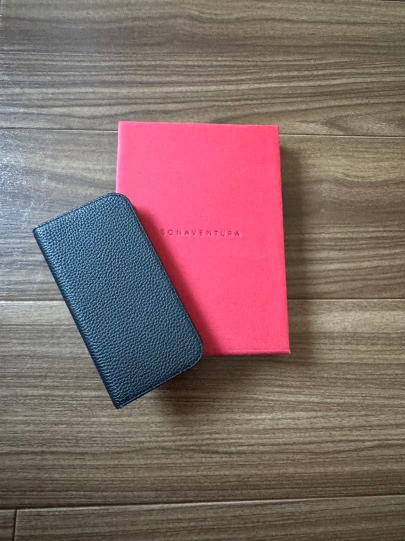 ボナベンチュラ　iPhone15proケース　手帳型　BONAVENTURA