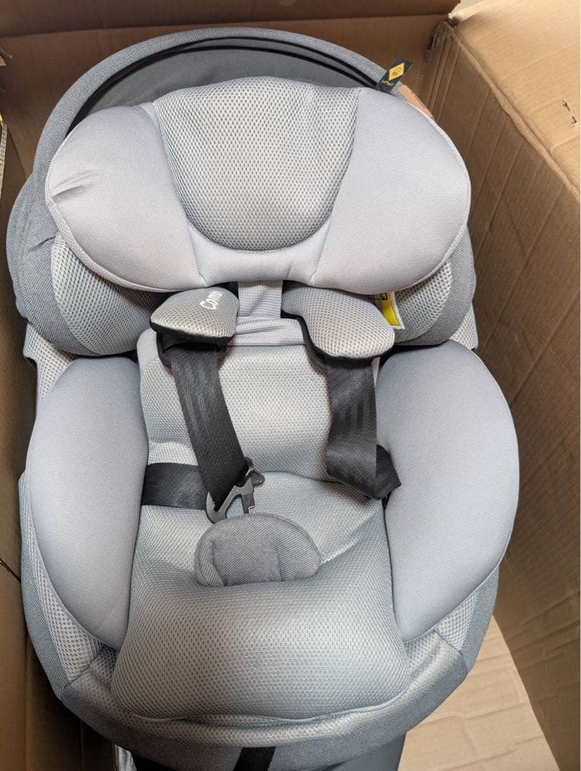 N.G　Combi チャイルドシート THE Sシリーズ グレー