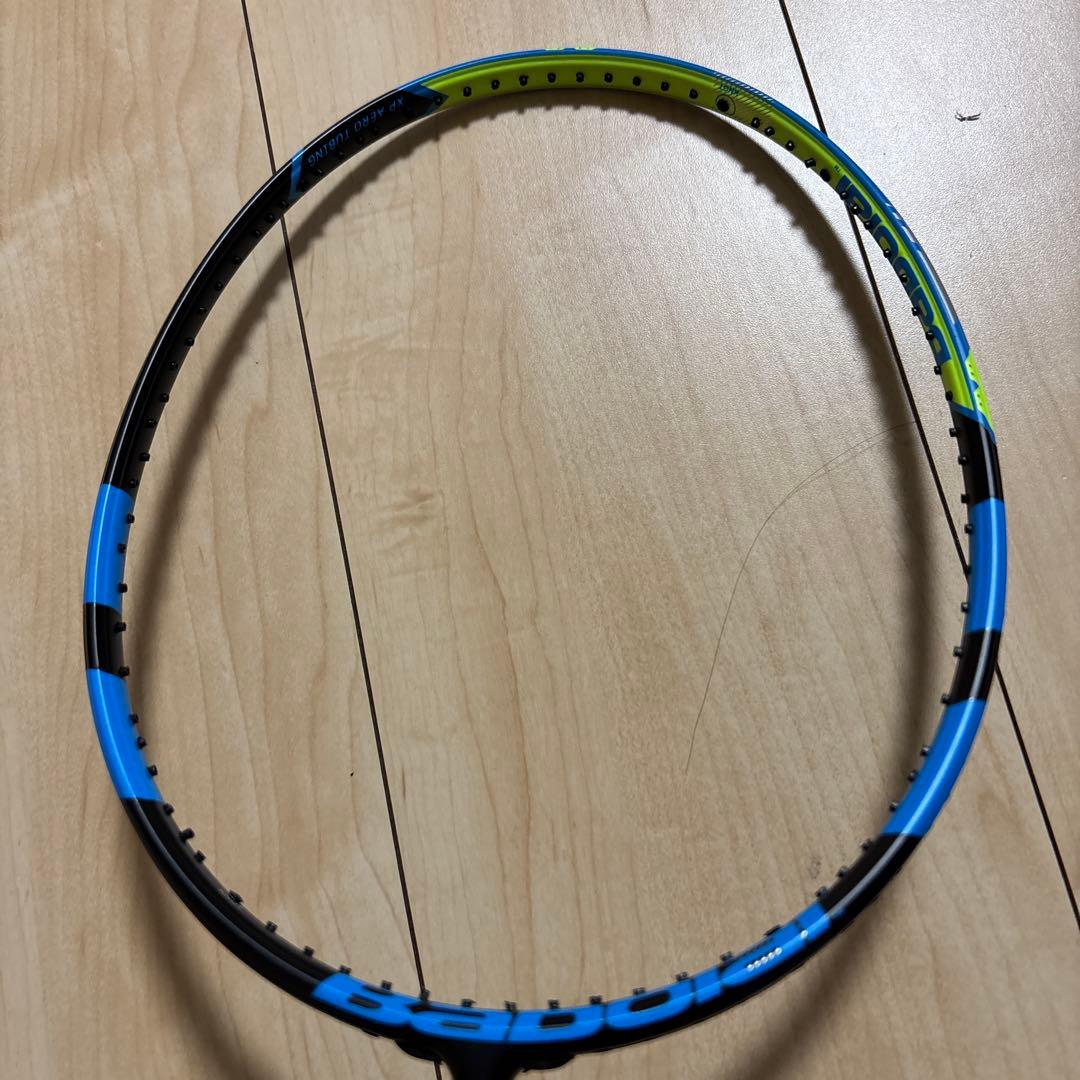 バボラ　バドミントンラケット　X-FEEL ESSENTIAL