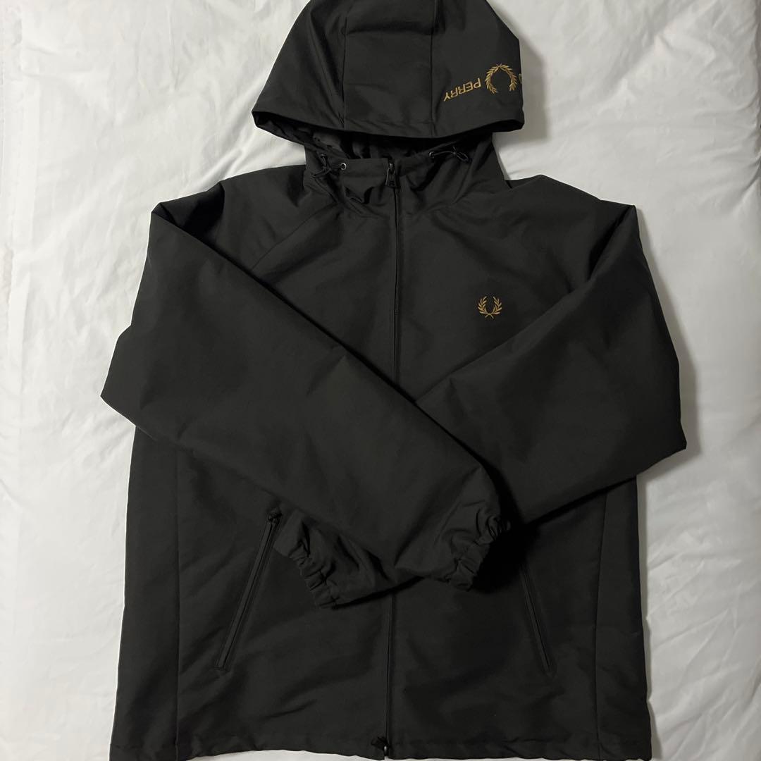 FRED PERRY フレッドペリー別注 パデッド フーデッドシェルジャケット