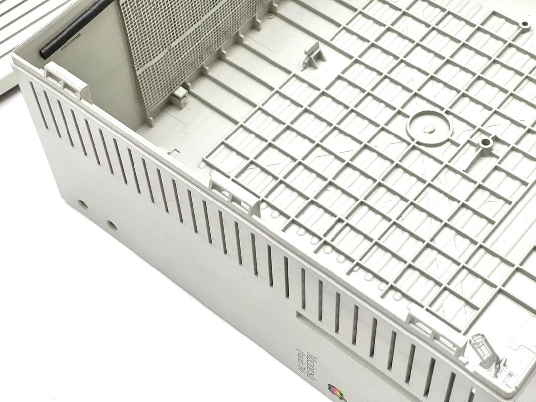 Macintosh Quadra 700 未使用外装パーツ