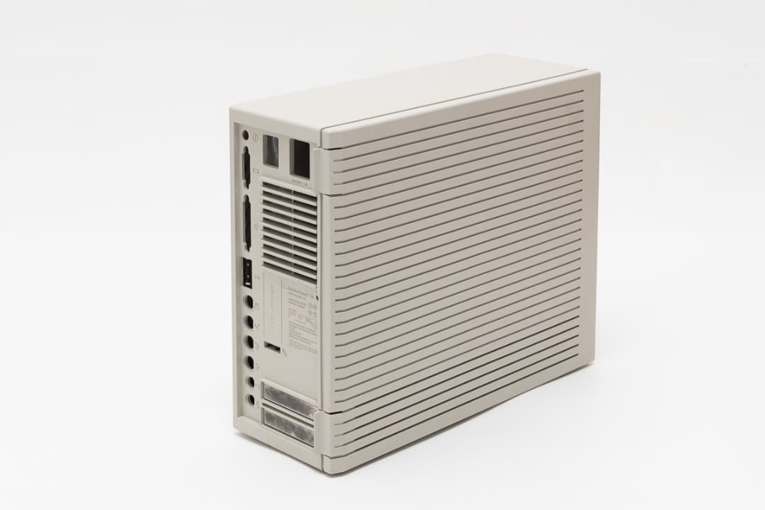 Macintosh Quadra 700 未使用外装パーツ