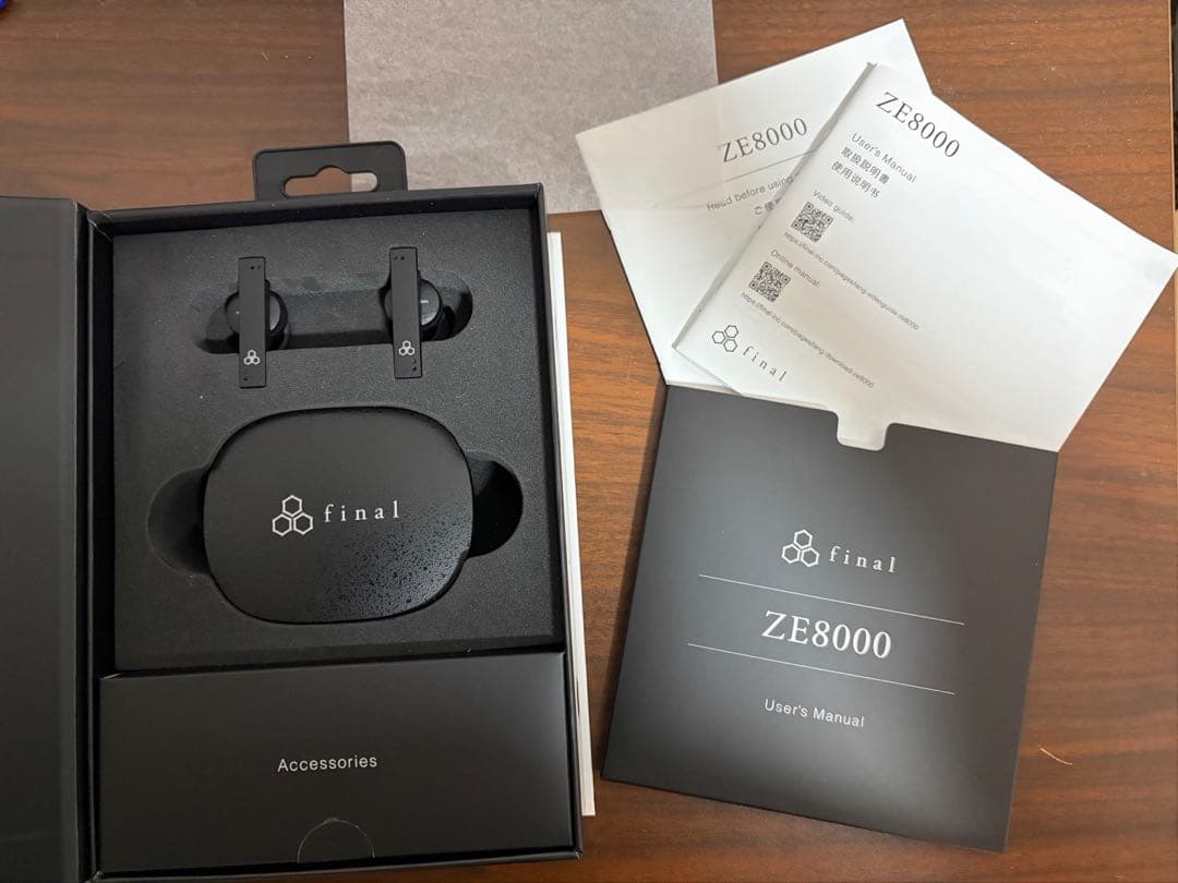 美品 final ZE8000 ブラック 完全ワイヤレスイヤフォン 動作確認済
