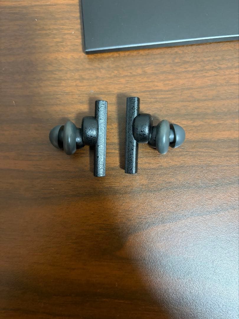 美品 final ZE8000 ブラック 完全ワイヤレスイヤフォン 動作確認済