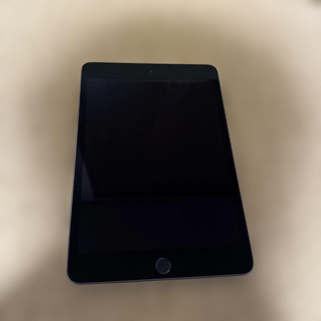 Apple iPad Mini5 64GB. WI-FI モデルセット