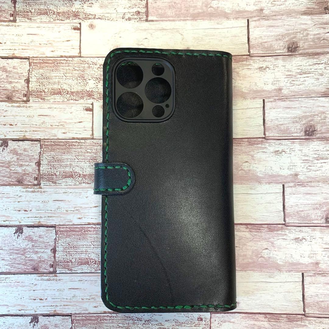 栃木レザー　ブラック　iPhoneケース　2枚カード　手帳型　本革　スタッズ　星