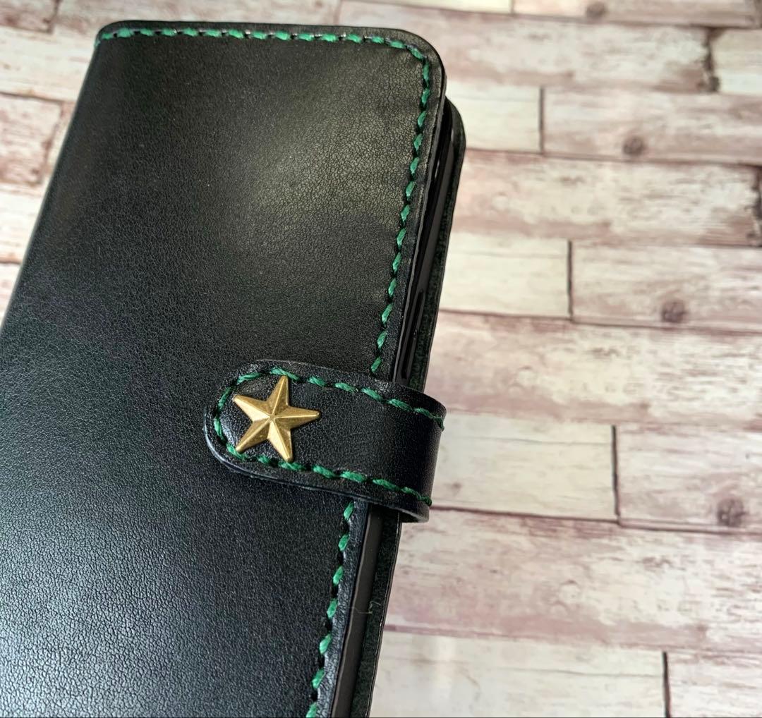 栃木レザー　ブラック　iPhoneケース　2枚カード　手帳型　本革　スタッズ　星