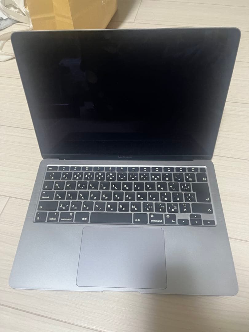 Apple MacBook Air M1, 8GB, 256GB スペースグレー