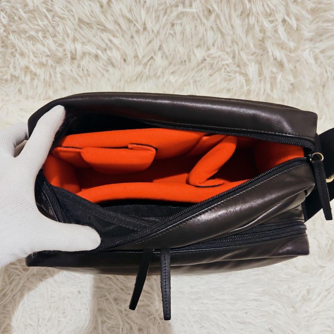 美品 アルティザン&アーティスト 本革 力メラバッグ GCAM-1000 日本製