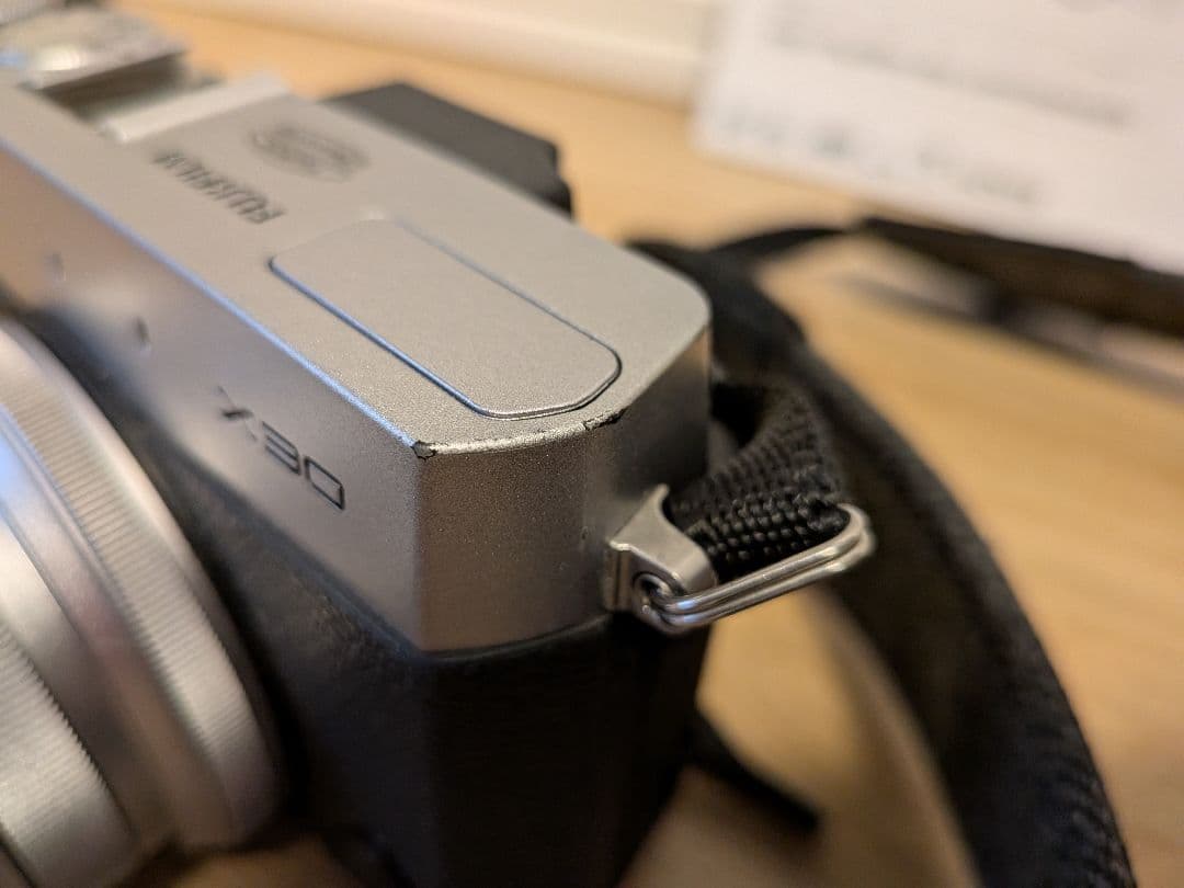 FUJIFILM デジタルカメラ FX-X30 シルバー