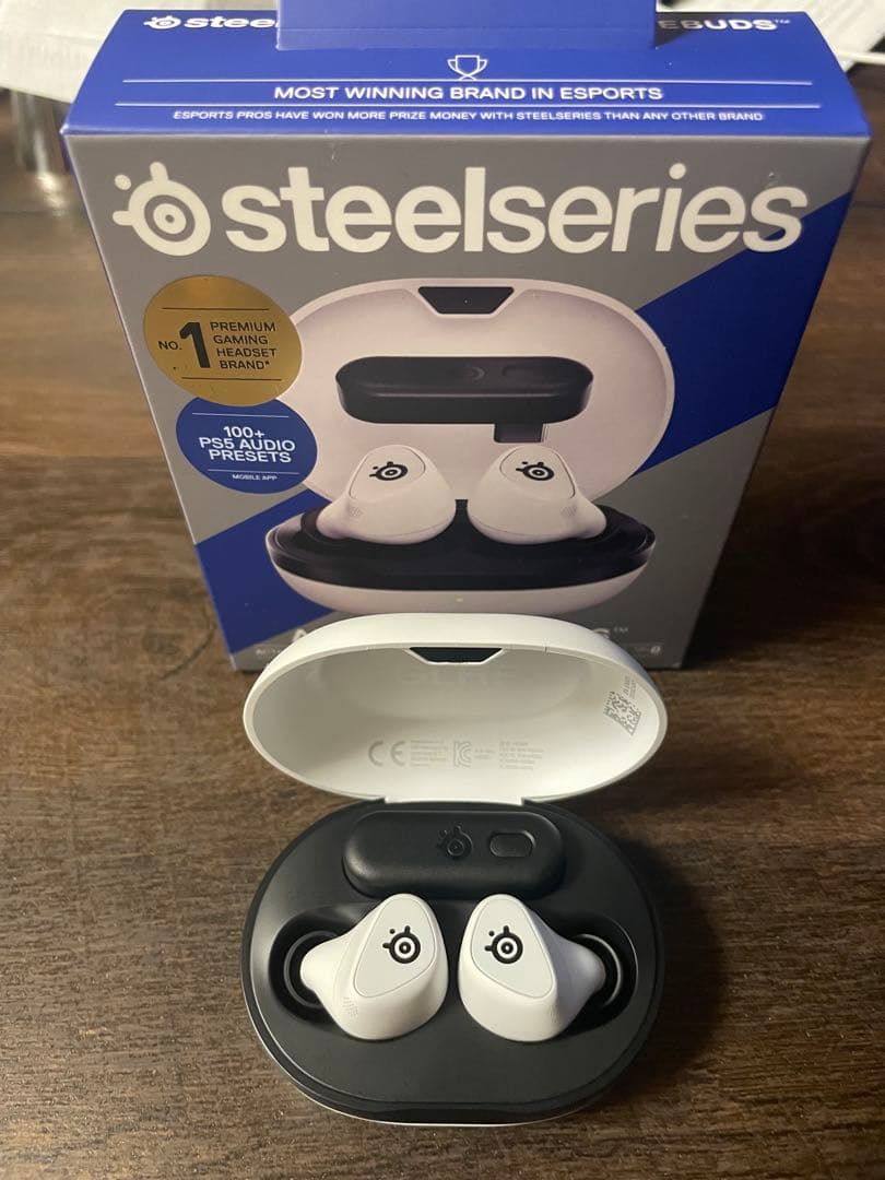 美品　SteelSeries ARCTIS GAMEBUDS 無線イヤホン