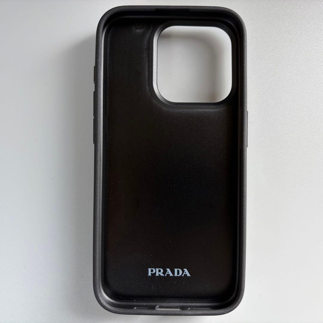 新品 未使用 PRADA プラダ iPhoneケース 15 Pro ロゴ 箱あり