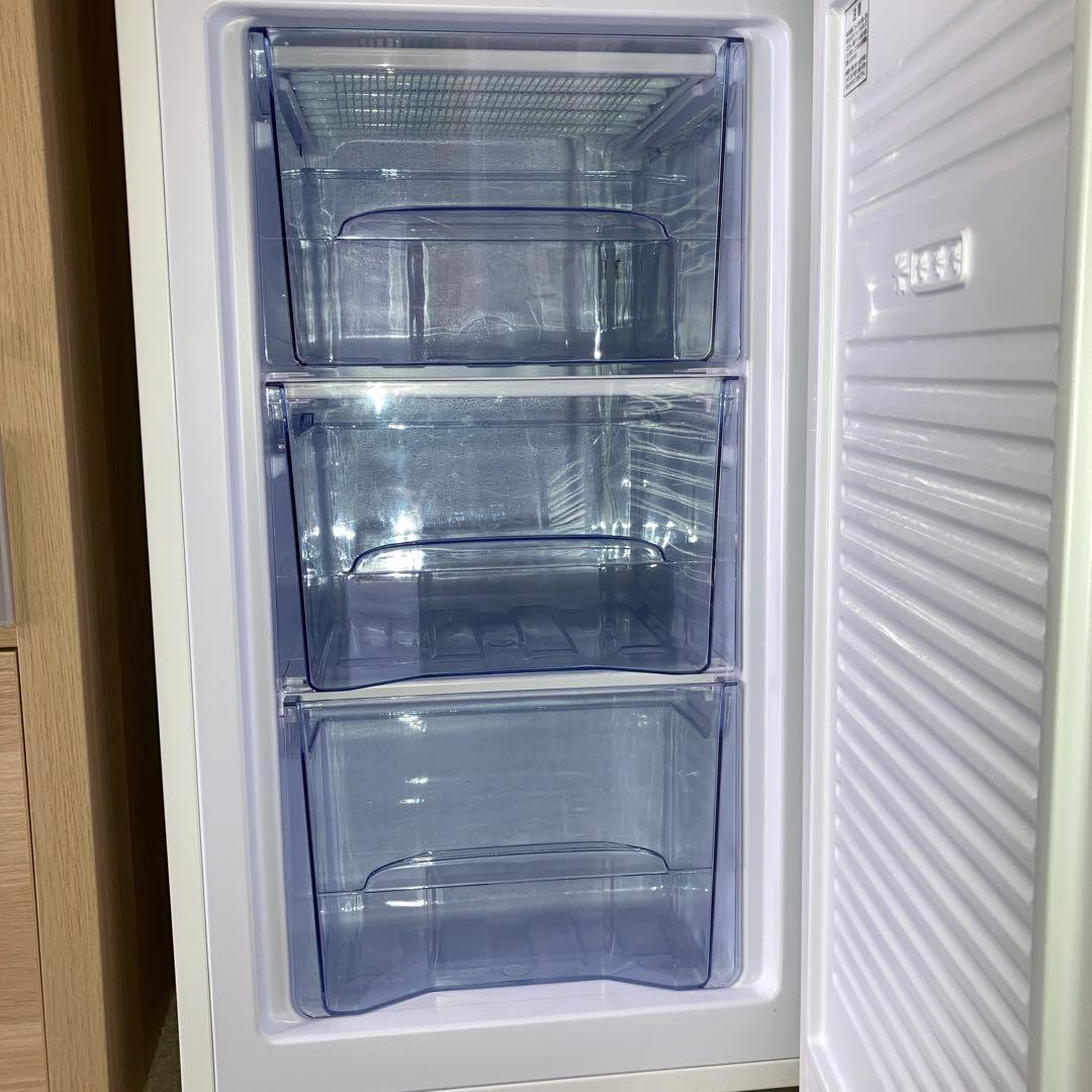 【　まめたんく　】(引取り限定)アイリスオーヤマ 冷凍庫 ホワイト