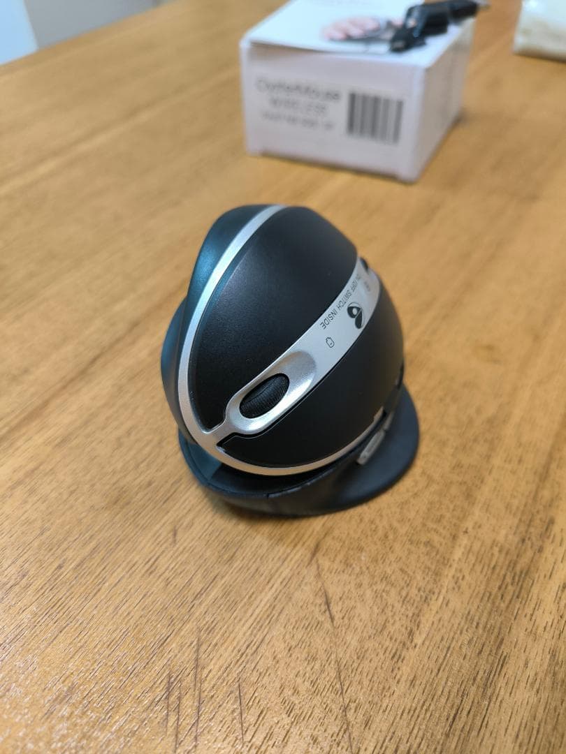 海外の変わった両手利き対応エルゴノミクスマウスOysterMouse