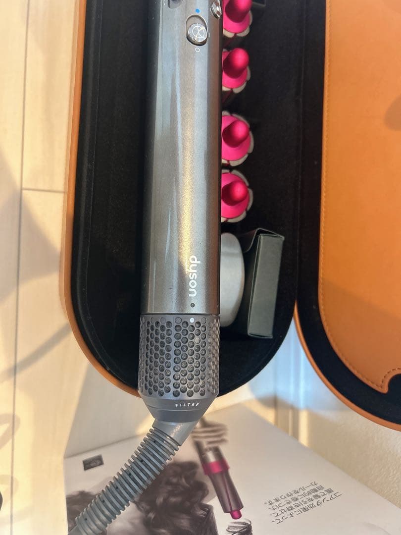 ダイソンエアラップボリュームシェイプ　ダイソン　エアラップ