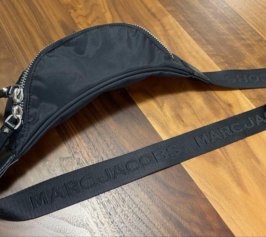 マークジェイコブス サスペリア スリングバッグ ボディバッグ ウエストポーチ 黒