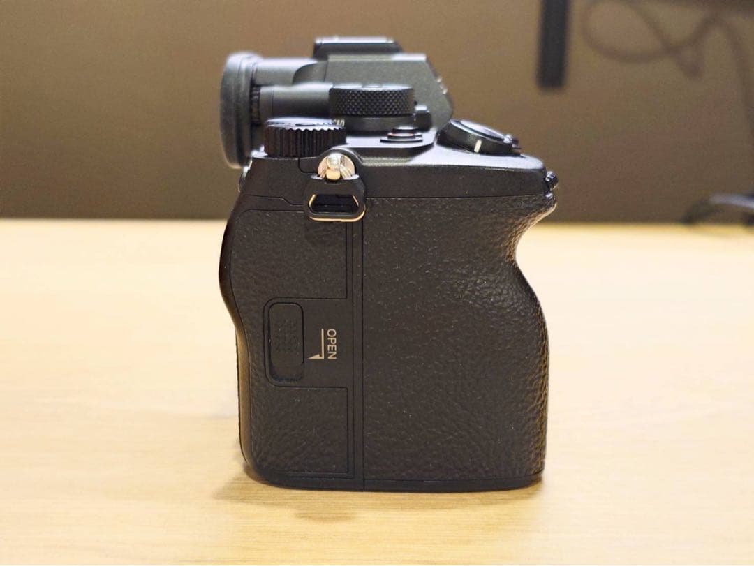 【極美品】SONY α7R Ⅴ ILCE-7RM5ボディミラーレスカメラ