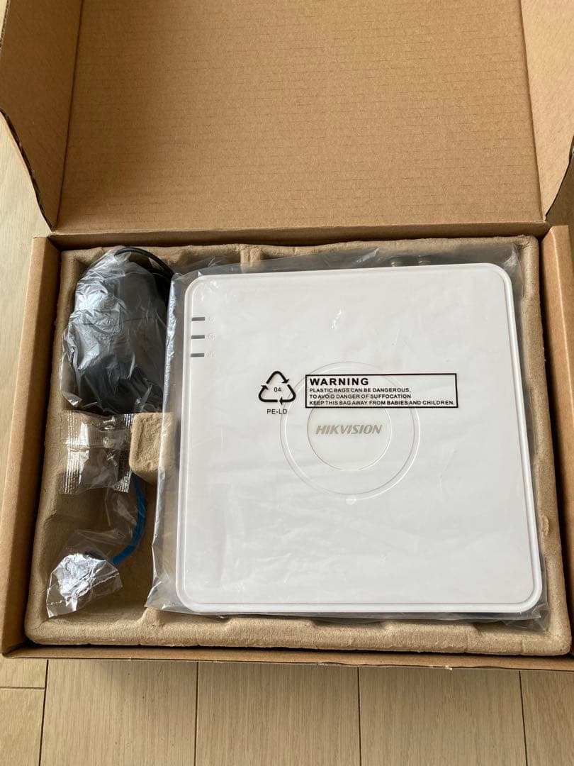 HIKVISION 防犯カメラ3台録画機キット 未使用