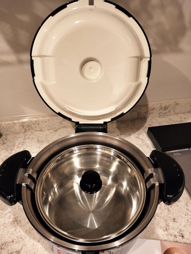 サーモス　真空保温調理器　シャトルシェフ　ブラック3.0L　クッキングブック付き