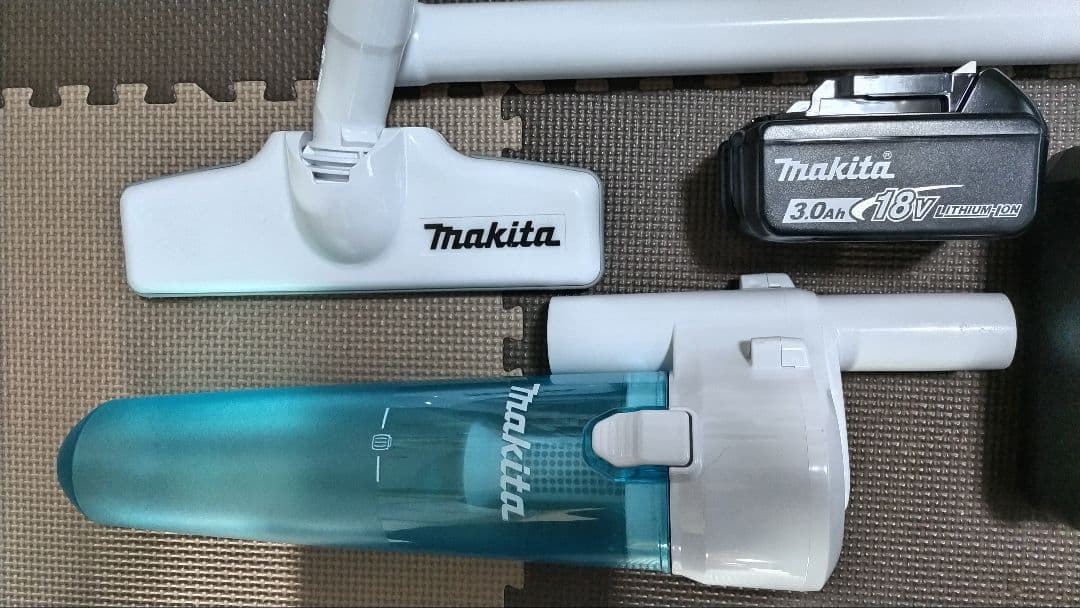 ■マキタ ■超お得４セット！！ ■CL182FDK 18V充電式クリーナー