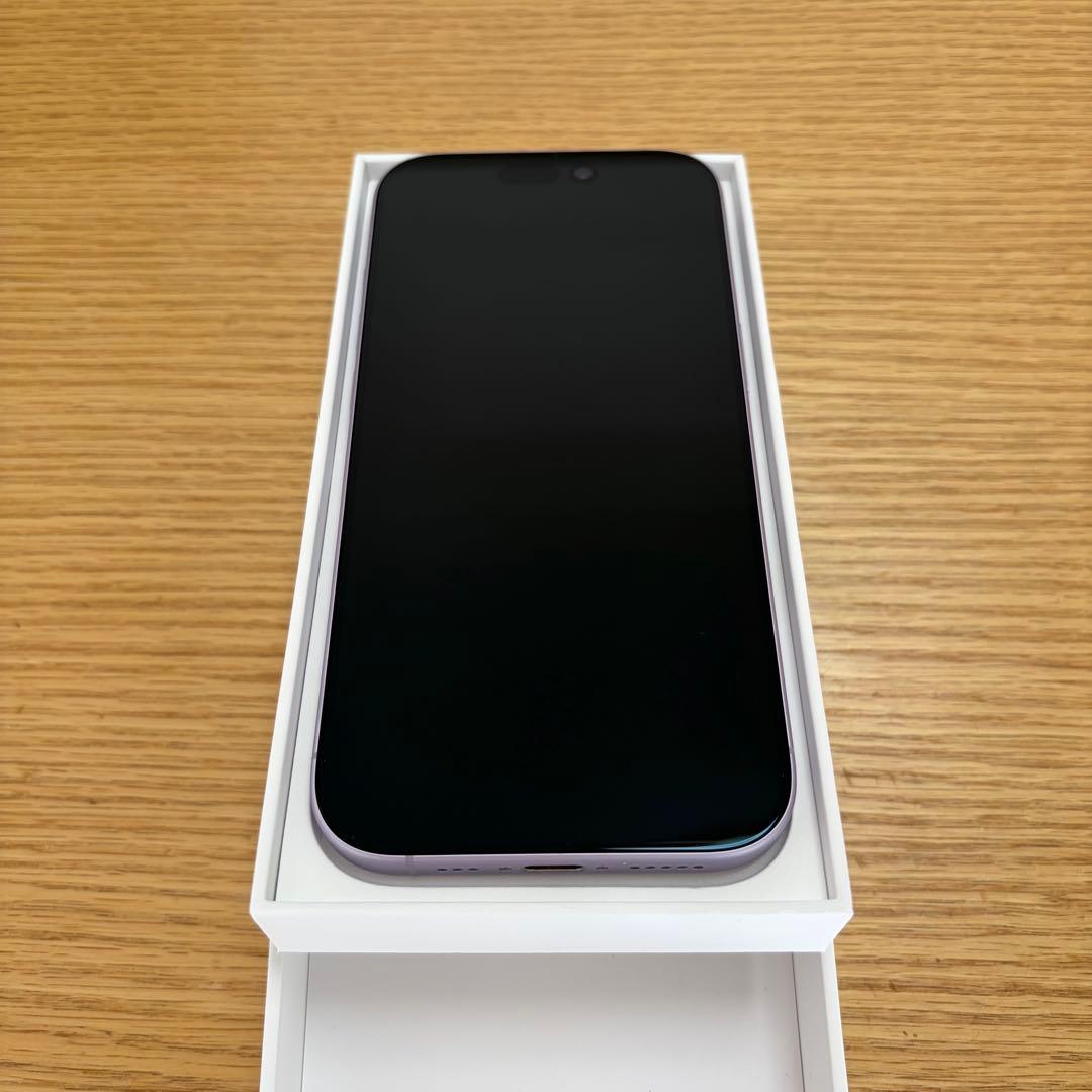 【美品】【SIMフリー】iPhone 17 256GB 本体 ラベンダー