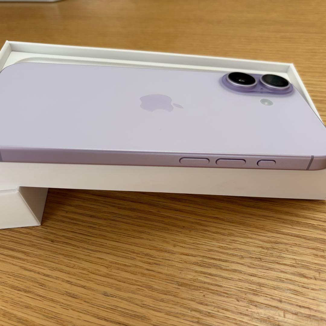 【美品】【SIMフリー】iPhone 17 256GB 本体 ラベンダー