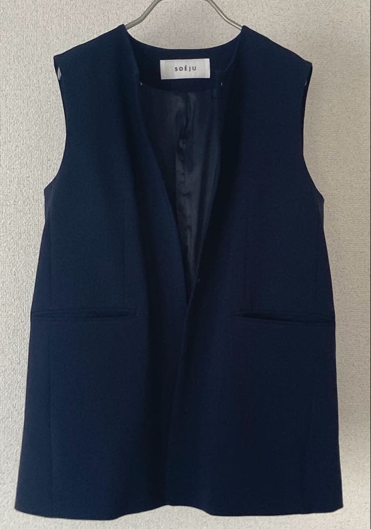 SOEJU クルーネックジレ　ネイビー